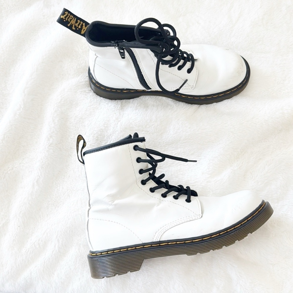 Dr. Marten's white lace up 1460 boots- youth size 5 or women's 7